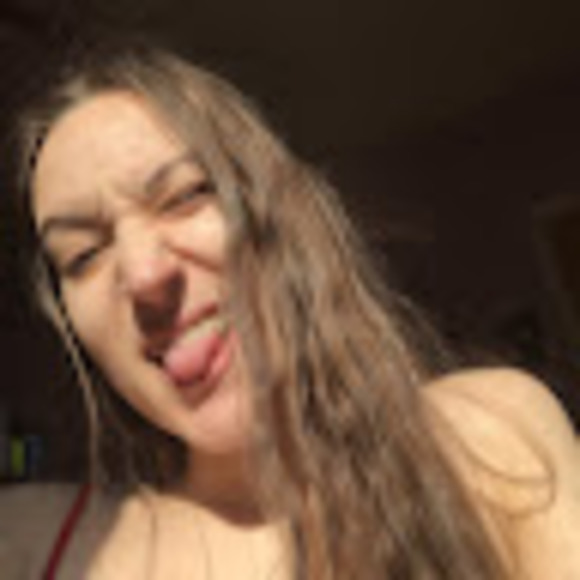 Meet your Posher, Lily - Picture 1 of 1